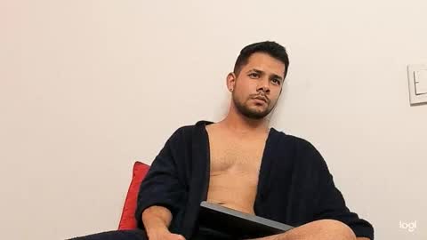 enmanuelgutierrez40 online show from 10, 1, 2026