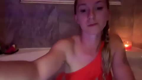 Snapshot of enna0703 chatting on 12, 6, 2026 ennasworld online show from 12, 6, 2026