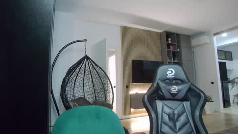 Erik online show from 8, 1, 2025