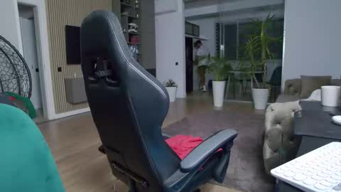 Erik online show from 23, 2, 2025