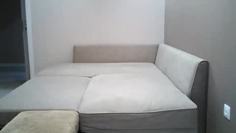 betty online show from 17, 4, 2026