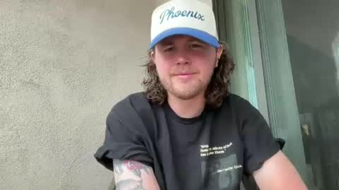 Snapshot of entreporneur chatting on 10, 10, 2025 FOLLOW JOIN MY CULT online show from 10, 10, 2025