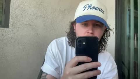 Snapshot of entreporneur chatting on 15, 10, 2025 FOLLOW JOIN MY CULT online show from 15, 10, 2025