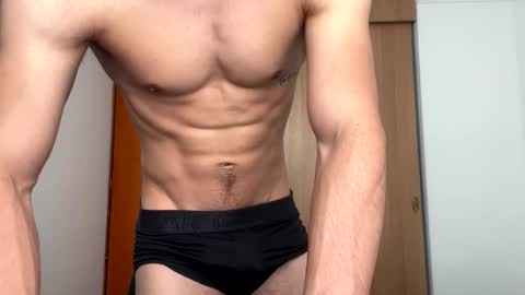 enzo_savage online show from 4, 4, 2026