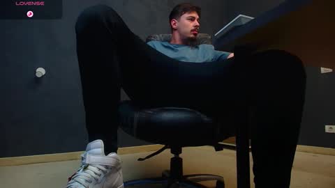 EnzoRace online show from 1, 11, 2025