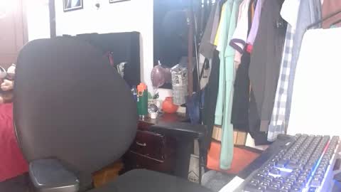 enzoyarack online show from 17, 11, 2025