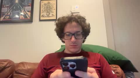 Snapshot of enzyme_ chatting on 19, 4, 2026 enzyme_ online show from 19, 4, 2026