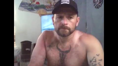 slutcouple online show from 13, 4, 2026