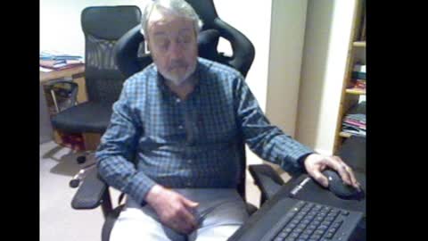 erasmus_d online show from 2, 12, 2024