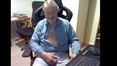 erasmus_d online show from 3, 12, 2024