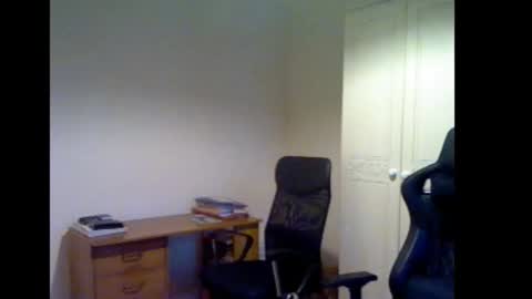 erasmus_d online show from 15, 10, 2025