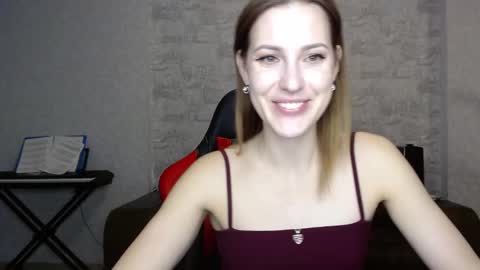 Erdbeeren mit Sahne online show from 13, 11, 2025