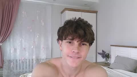Snapshot of eric_crush chatting on 11, 5, 2026 Eric Crush online show from 11, 5, 2026
