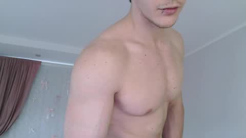 Snapshot of eric_crush chatting on 19, 5, 2026 Eric Crush online show from 19, 5, 2026