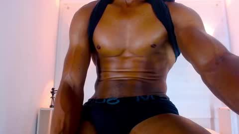 Eric Latino online show from 1, 2, 2025
