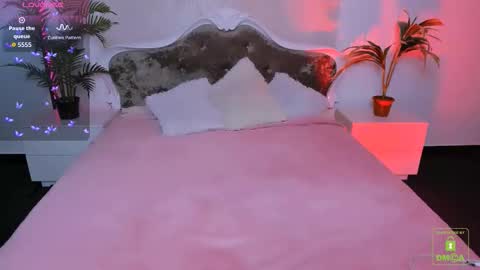 Snapshot of erica_love_ chatting on 1, 10, 2025 erica_love_ online show from 1, 10, 2025