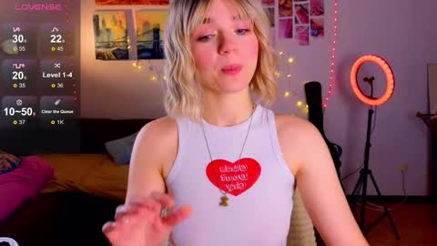 Snapshot of erica_winterr chatting on 2, 2, 2025 Erica Winterr online show from 2, 2, 2025