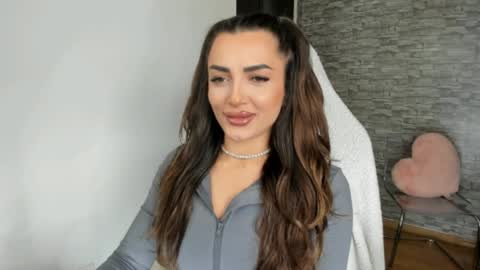 Snapshot of erica_xoo chatting on 7, 4, 2026 Riaaa online show from 7, 4, 2026