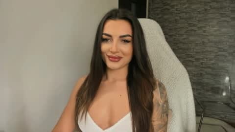 Snapshot of erica_xoo chatting on 14, 5, 2026 Riaaa online show from 14, 5, 2026