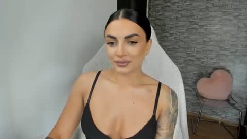 Snapshot of erica_xoo chatting on 22, 6, 2026 Riaaa online show from 22, 6, 2026