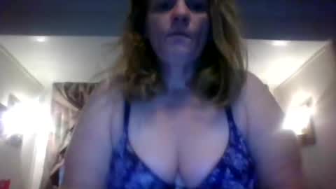 Snapshot of ericas080625 chatting on 15, 10, 2025 EazyE MattyDaddy online show from 15, 10, 2025