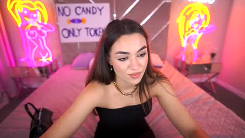 Snapshot of ericasin chatting on 4, 11, 2025 Erica online show from 4, 11, 2025