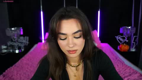 Snapshot of ericasin chatting on 10, 11, 2025 Erica online show from 10, 11, 2025