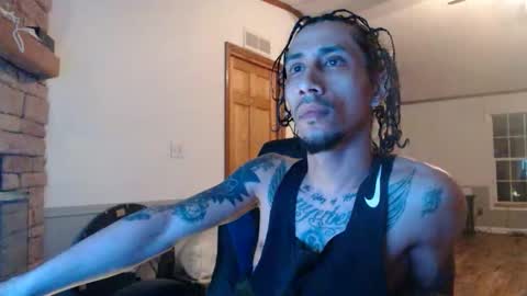 Snapshot of erick_martinezz chatting on 12, 3, 2026 erick online show from 12, 3, 2026