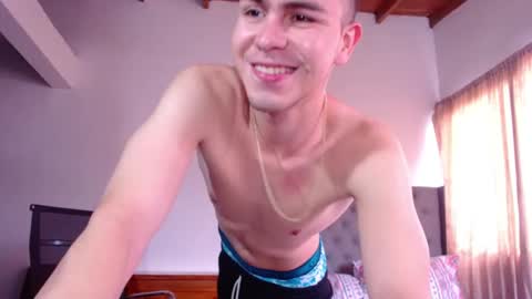 Snapshot of erik_rodriguez chatting on 8, 1, 2026 Erik rodriguez online show from 8, 1, 2026