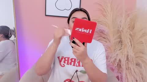 Snapshot of erika_mendez1 chatting on 1, 3, 2025 Erika Mendez online show from 1, 3, 2025