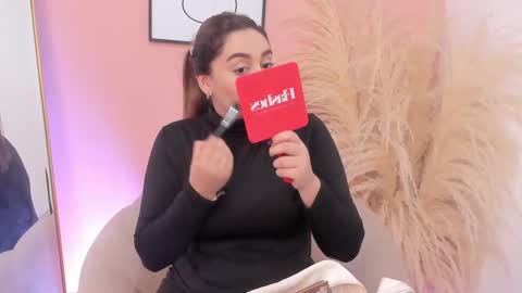 Snapshot of erika_mendez1 chatting on 11, 3, 2025 Erika Mendez online show from 11, 3, 2025