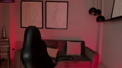 Erika Benz online show from 19, 2, 2025