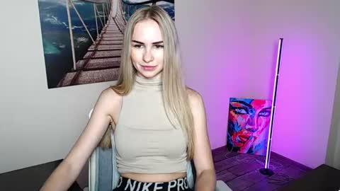 Snapshot of erikagavin chatting on 23, 6, 2026 Erika online show from 23, 6, 2026