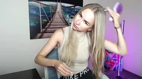 Snapshot of erikagavin chatting on 10, 7, 2026 Erika online show from 10, 7, 2026