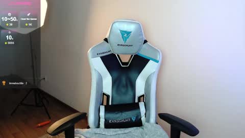 erin and johnny online show from 27, 4, 2026