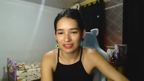 Snapshot of erina_1 chatting on 11, 12, 2024 erina_1 online show from 11, 12, 2024