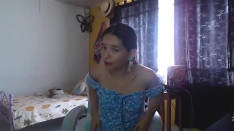 Snapshot of erina_1 chatting on 11, 12, 2024 erina_1 online show from 11, 12, 2024
