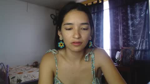 Snapshot of erina_1 chatting on 12, 12, 2024 erina_1 online show from 12, 12, 2024