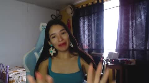 Snapshot of erina_1 chatting on 17, 12, 2024 erina_1 online show from 17, 12, 2024