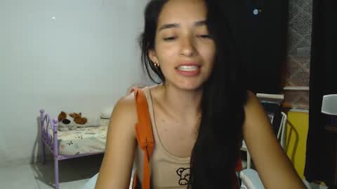 Snapshot of erina_1 chatting on 4, 1, 2025 erina_1 online show from 4, 1, 2025