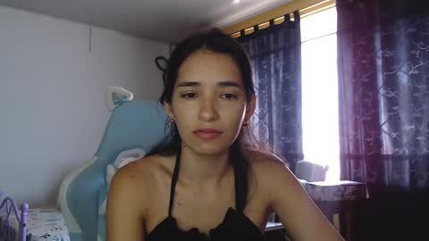 Snapshot of erina_1 chatting on 4, 1, 2025 erina_1 online show from 4, 1, 2025