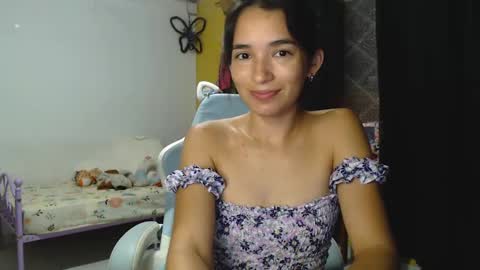 Snapshot of erina_1 chatting on 9, 1, 2025 erina_1 online show from 9, 1, 2025