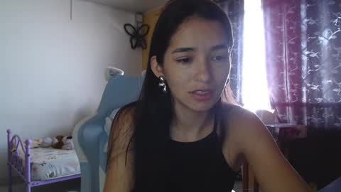 Snapshot of erina_1 chatting on 11, 1, 2025 erina_1 online show from 11, 1, 2025