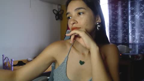 Snapshot of erina_1 chatting on 1, 2, 2025 erina_1 online show from 1, 2, 2025