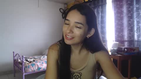 Snapshot of erina_1 chatting on 7, 3, 2025 erina_1 online show from 7, 3, 2025