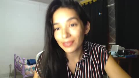 Snapshot of erina_1 chatting on 8, 3, 2025 erina_1 online show from 8, 3, 2025