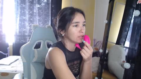 Snapshot of erina_1 chatting on 21, 9, 2025 erina_1 online show from 21, 9, 2025