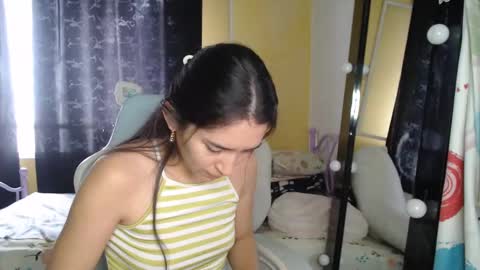 Snapshot of erina_1 chatting on 28, 9, 2025 erina_1 online show from 28, 9, 2025