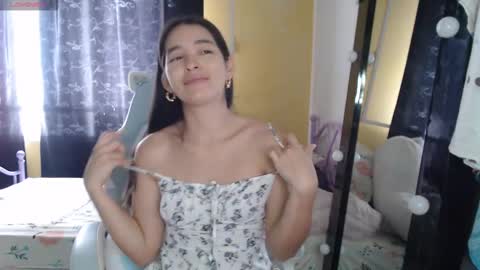 Snapshot of erina_1 chatting on 3, 10, 2025 erina_1 online show from 3, 10, 2025