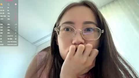 Snapshot of erinnthurmond chatting on 13, 7, 2026 Luna online show from 13, 7, 2026